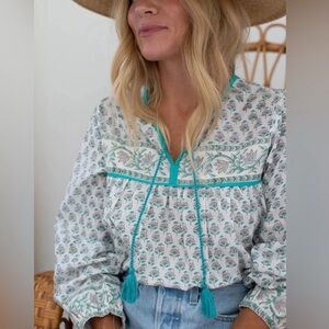 MAREA ISLA White and Teal Patterned Blouse
